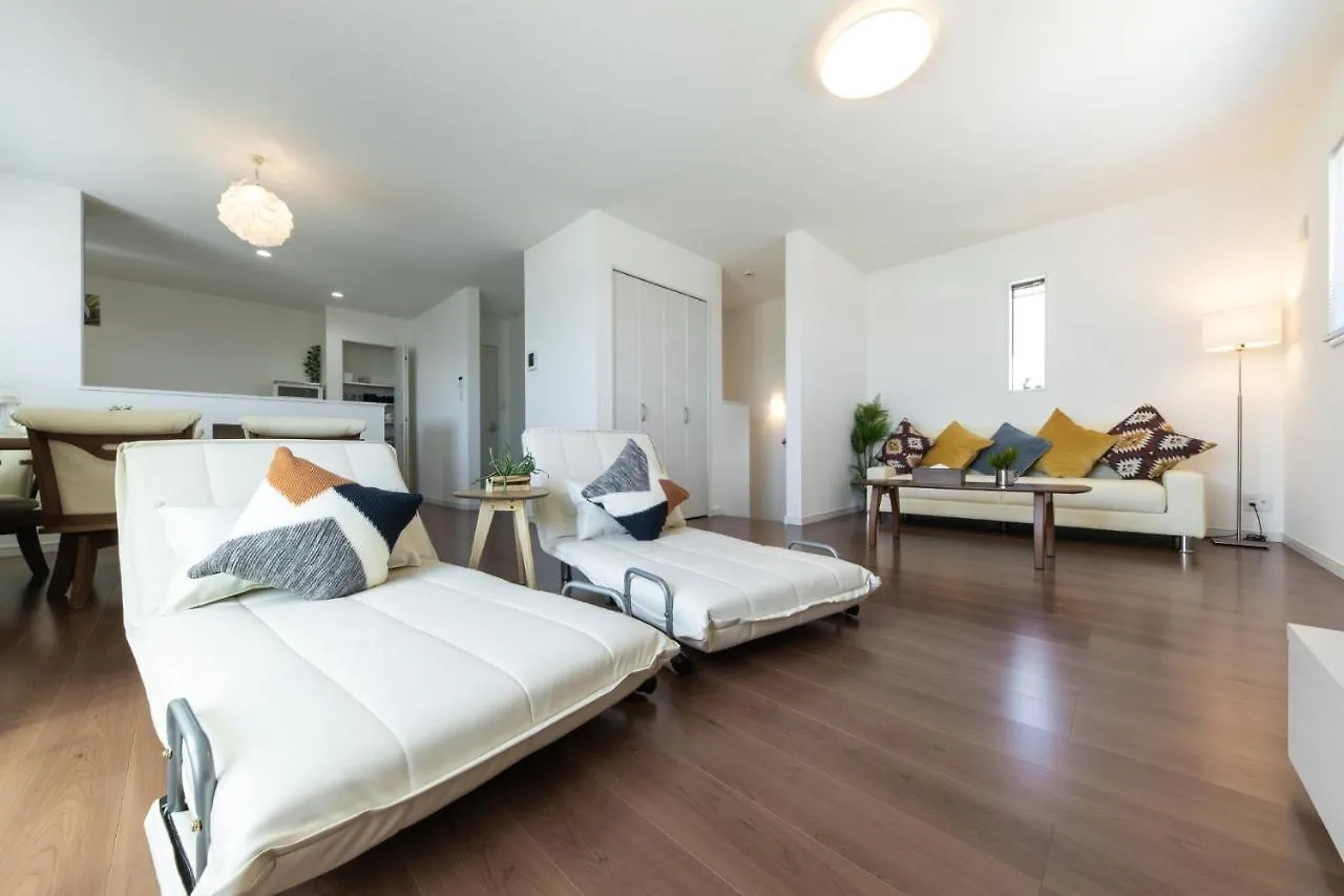 The Beach Front Miurakaigan - Vacation Stay 10780 0*, 三浦市 日本