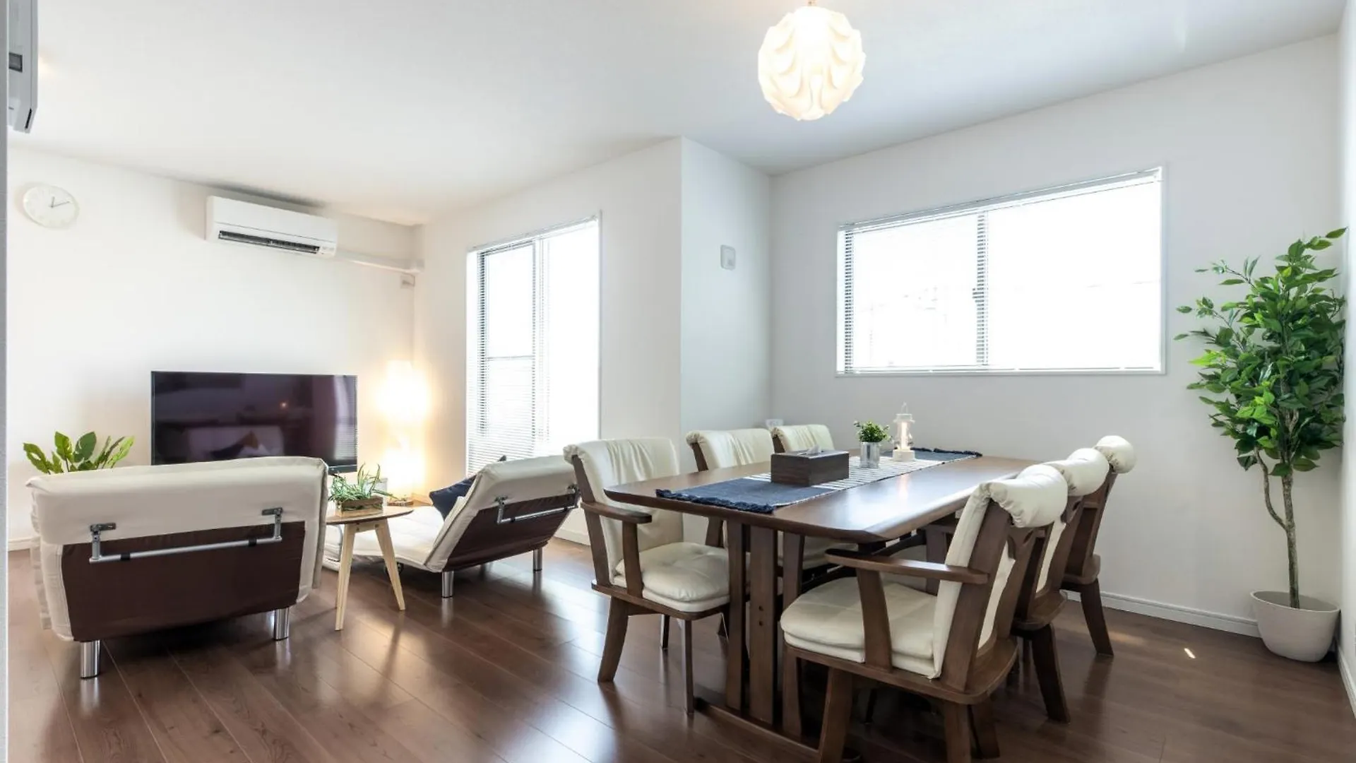 The Beach Front Miurakaigan - Vacation Stay 10780 0*, 三浦市 日本
