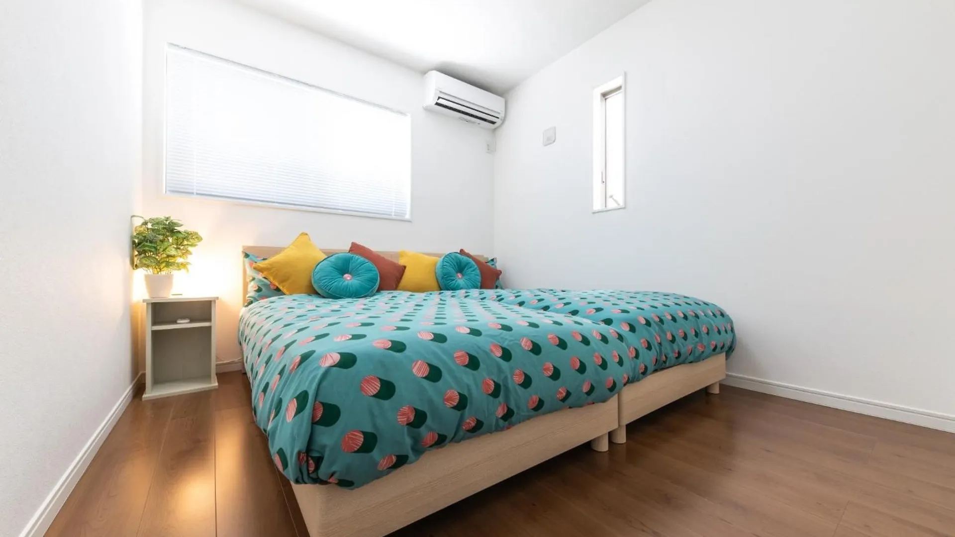 The Beach Front Miurakaigan - Vacation Stay 10780 0*, 三浦市